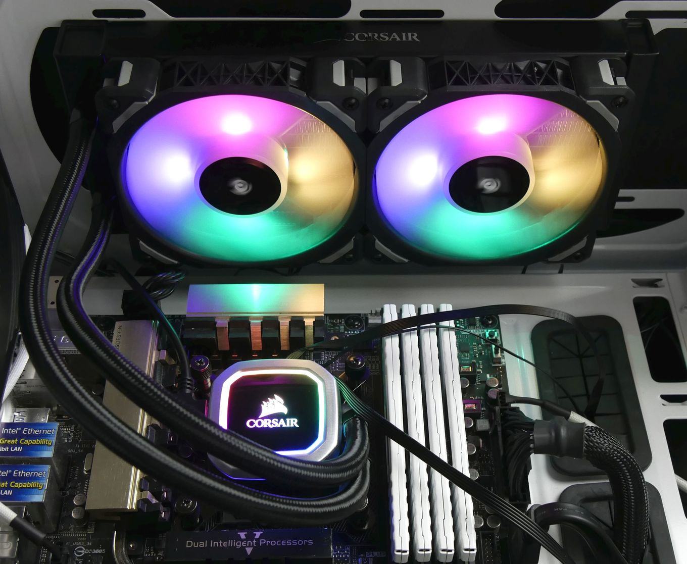 Photo of Corsair H100i RGB Platinum SE: обзор